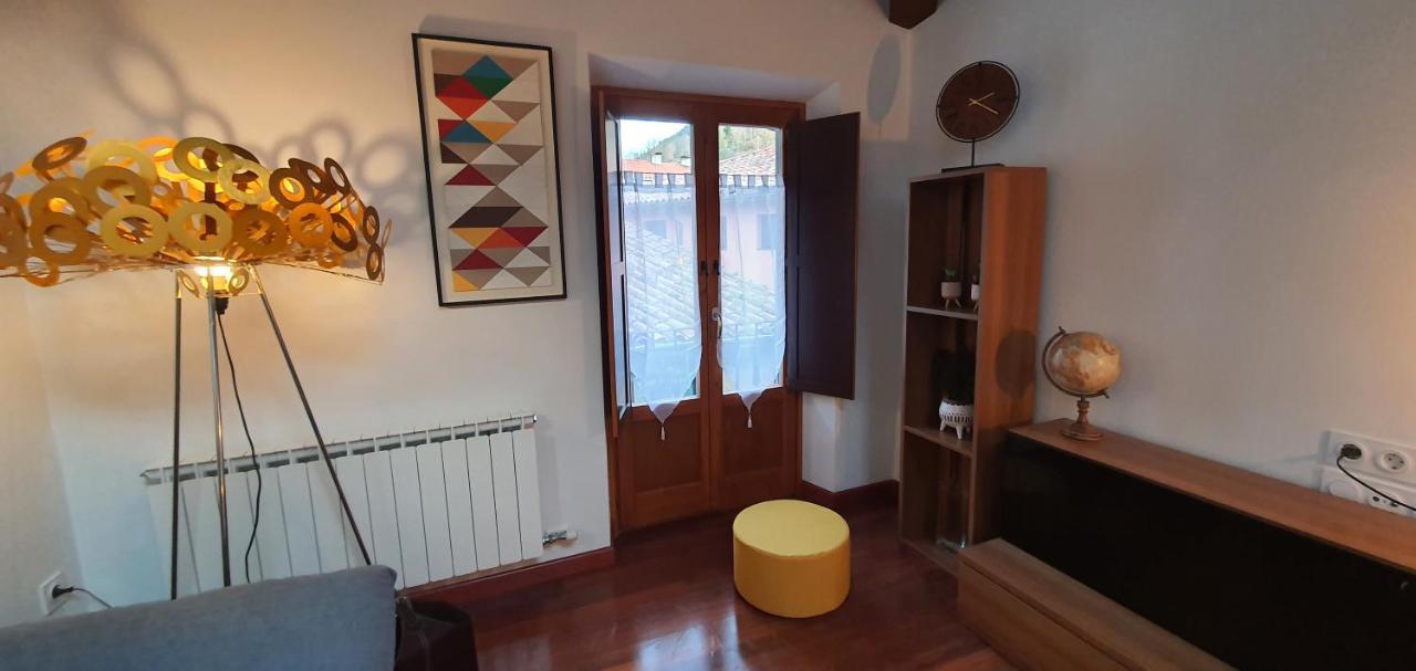 Apartamento Cal Tranquil Camprodon, Acollidor Atic Al Centre Exterior foto
